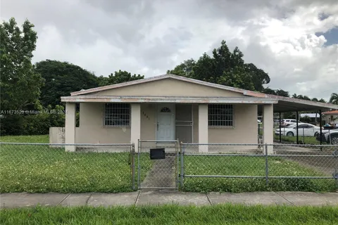 2691 SW 76th Ave, Miami FL 33155