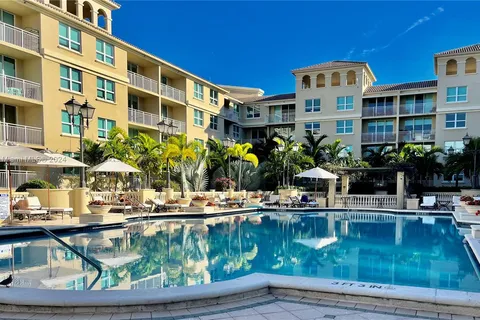 99 SE Mizner Blvd # 33, Boca Raton FL 33432