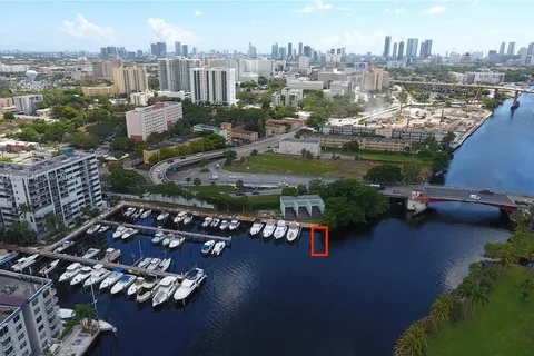 1700 NW North River Dr, Miami FL 33125