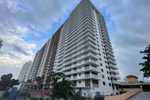 210 174th St # 1816, Sunny Isles Beach FL 33160