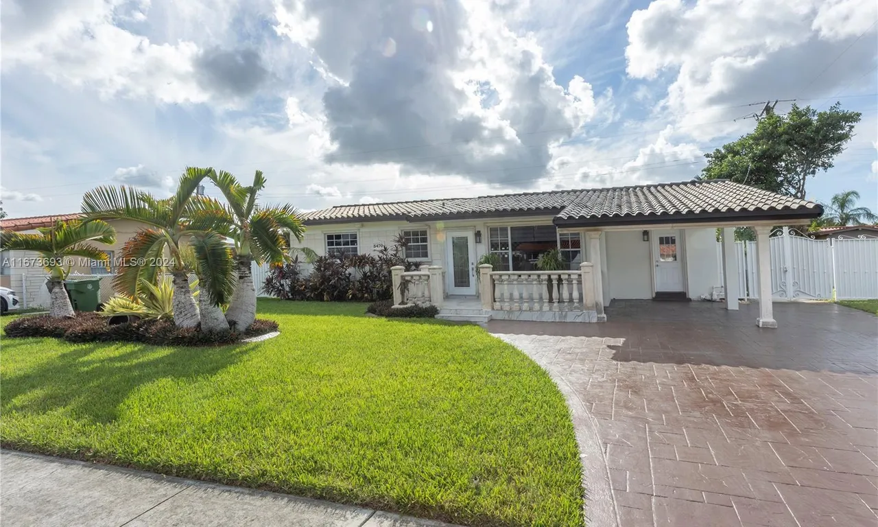 5470 W 9th Ln, Hialeah FL 33012