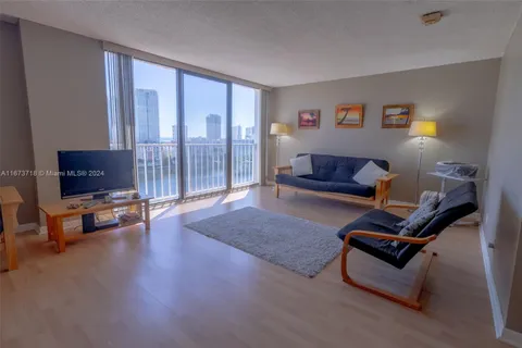 290 174th St # 1615, Sunny Isles Beach FL 33160