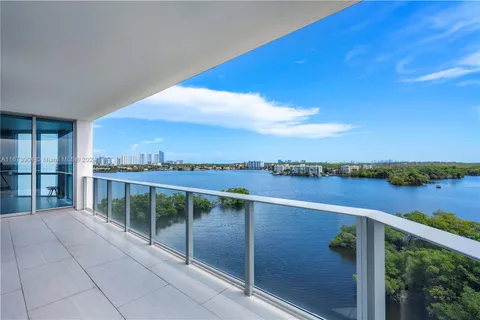 17111 Biscayne Blvd # 802, North Miami Beach FL 33160