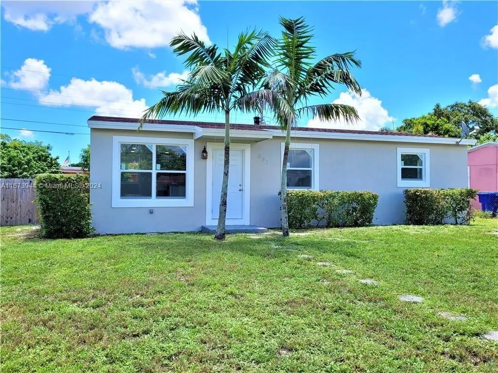 641 N 69th Way, Hollywood FL 33024