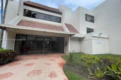 301 Racquet Club Rd # 205, Weston FL 33326