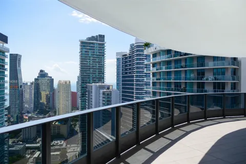 1000 Brickell Plaza # 4002, Miami FL 33131