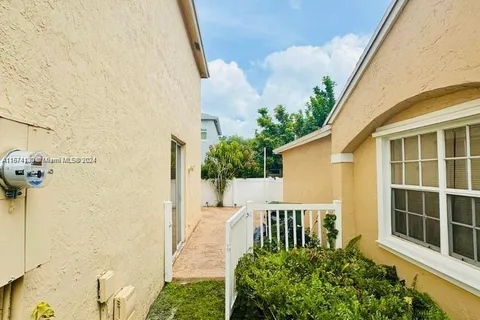 12011 NW 13th, Pembroke Pines FL 33026