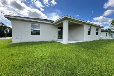 3000 36th St W, Lehigh Acres FL 33971