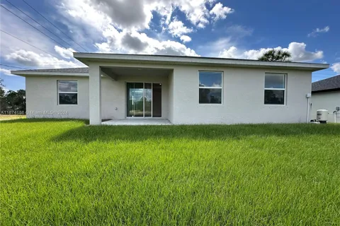 3000 36th St W, Lehigh Acres FL 33971