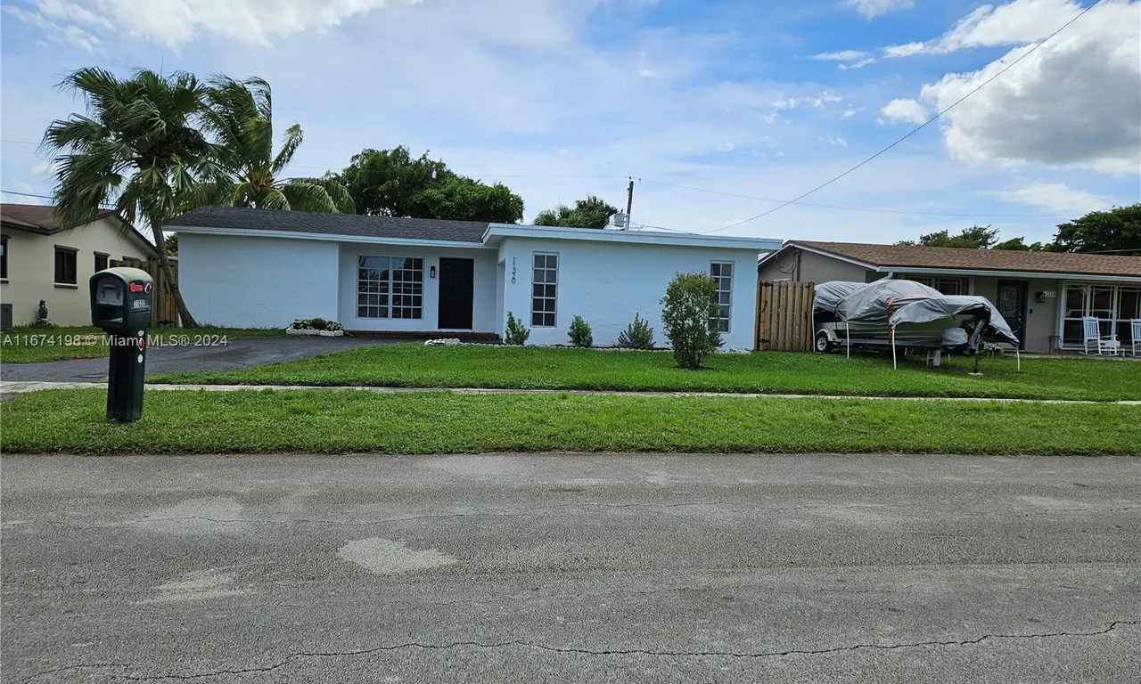 11320 NW 31st Pl, Sunrise FL 33323