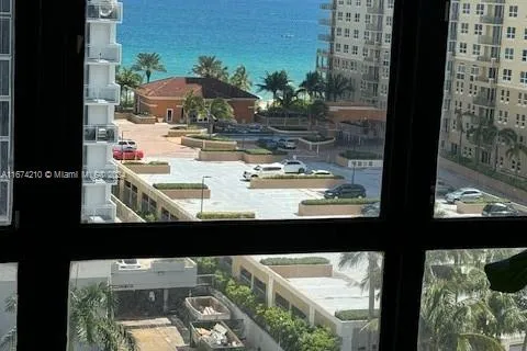 2049 S Ocean Dr # 1010, Hallandale Beach FL 33009