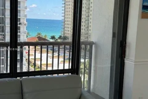 2049 S Ocean Dr # 1010, Hallandale Beach FL 33009