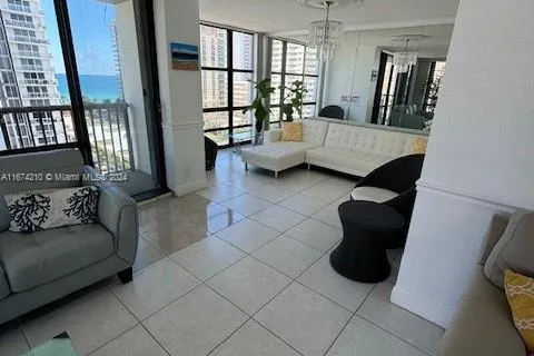 2049 S Ocean Dr # 1010, Hallandale Beach FL 33009