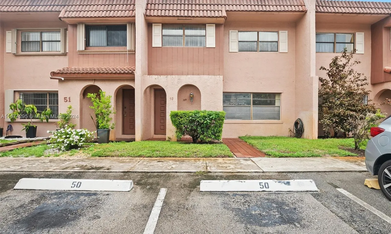 50 Matador Ln # 23, Davie FL 33324