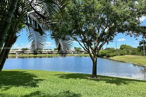 1148 NW 106th Ter # 104, Pembroke Pines FL 33026