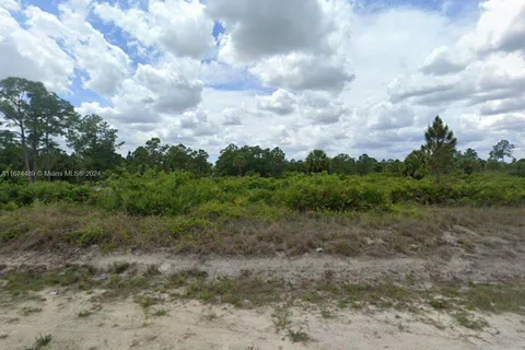 405 Scott Ave, Lehigh Acres FL 33972