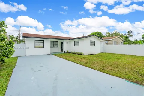 335 NE 173rd St, North Miami Beach FL 33162