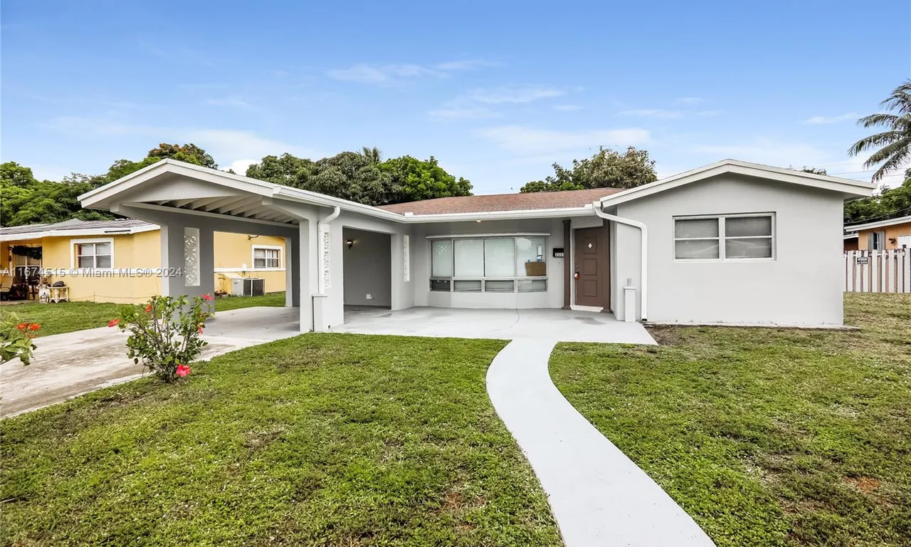 3555 NW 32nd Ct, Lauderdale Lakes FL 33309