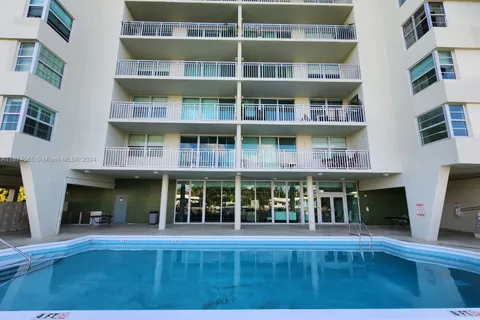 9500 W Bay Harbor Dr # 4F, Bay Harbor Islands FL 33154