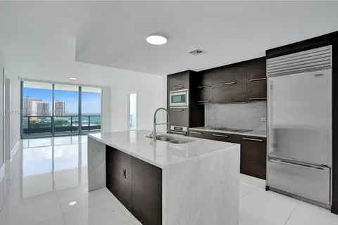 900 Biscayne Blvd # 1808, Miami FL 33132