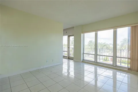 2500 E Las Olas Blvd # 406, Fort Lauderdale FL 33301