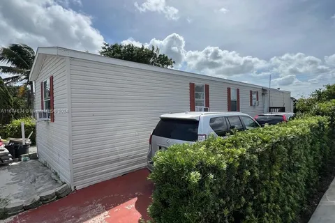 25522 SW 129th Ct Princeton, Homestead FL 33032