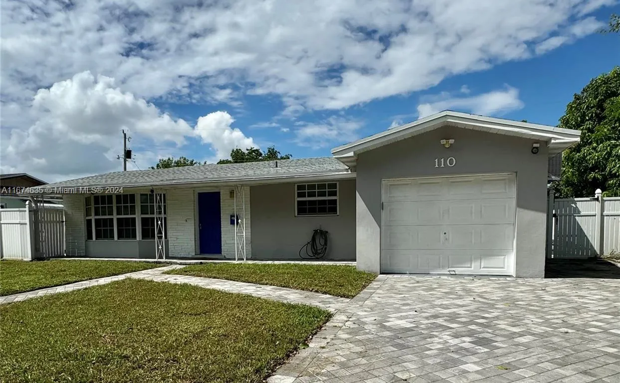 110 SW 65th Way, Pembroke Pines FL 33023