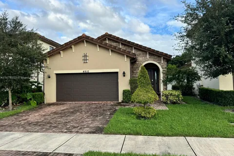 4910 NW 48th Ln, Tamarac FL 33319