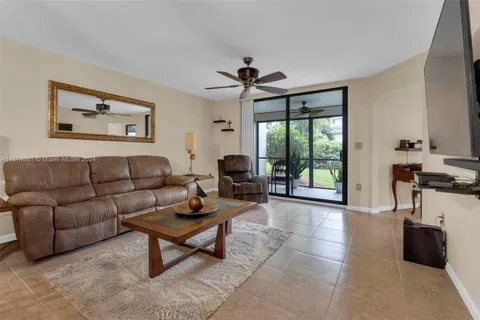 1490 Sheridan St # 6A, Hollywood FL 33020