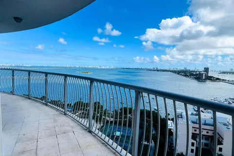 1750 N Bayshore Dr # 2102, Miami FL 33132