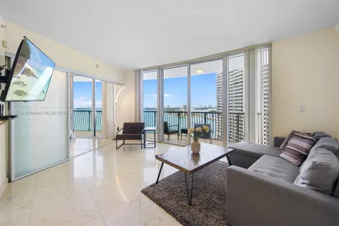 1750 N Bayshore Dr # 2102, Miami FL 33132