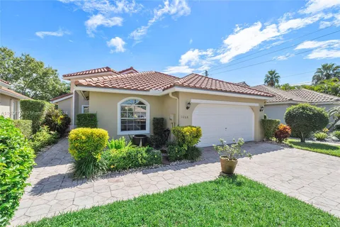 11088 Indian Lake Cir, Boynton Beach FL 33437