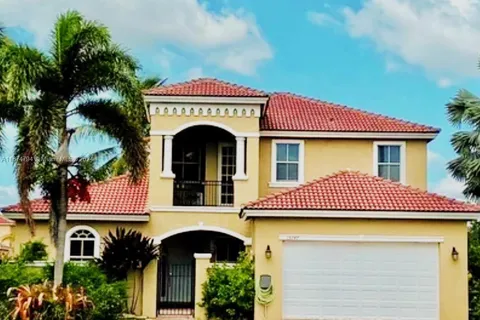 13247 SW 26th St, Miramar FL 33027