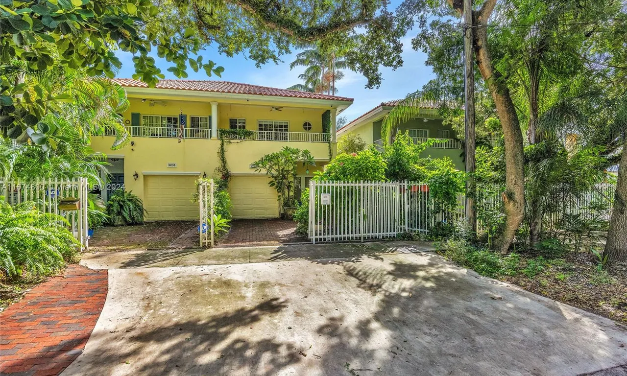 3233 Gifford Ln # 3233, Coconut Grove FL 33133