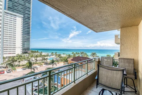 2080 S Ocean Dr # 506, Hallandale Beach FL 33009