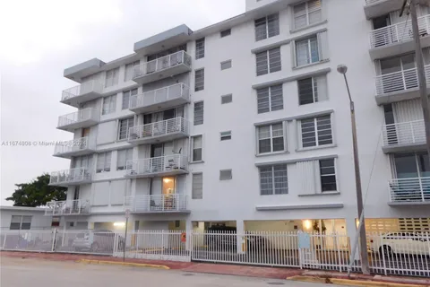 7800 Carlyle Ave # 5C, Miami Beach FL 33141