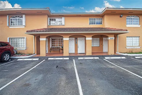 7859 W 36 Ave # 202, Hialeah FL 33018