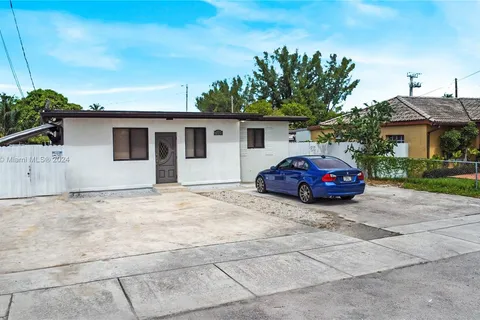 7225 SW 21st St, Miami FL 33155