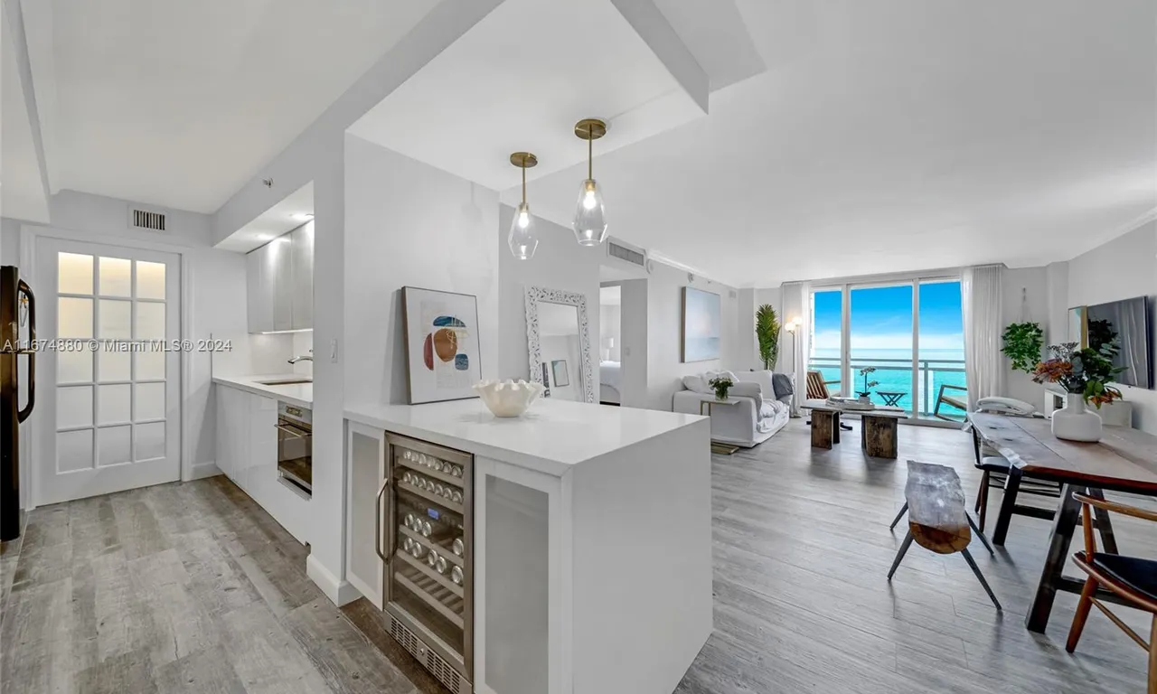 6917 Collins Ave # 1409, Miami Beach FL 33141