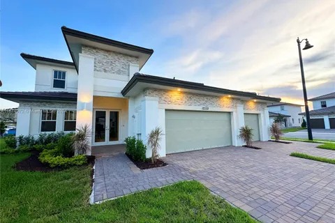 12332 SW 44th Street, Davie FL 33330