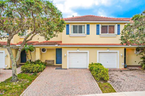 3057 N Evergreen Cir, Boynton Beach FL 33426