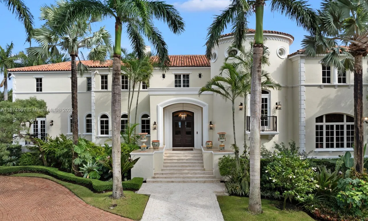 33 Arvida Pkwy, Coral Gables FL 33156