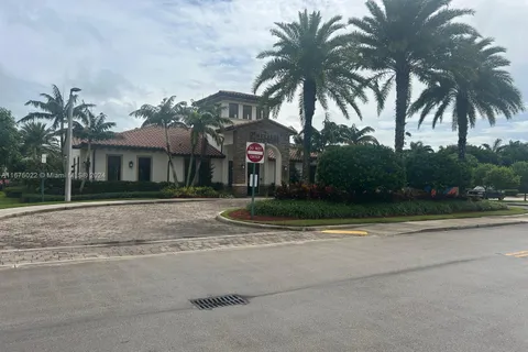 3717 NE 4th St, Homestead FL 33033