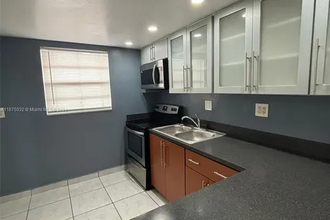 8101 SW 73rd Ave # 29, Miami FL 33143