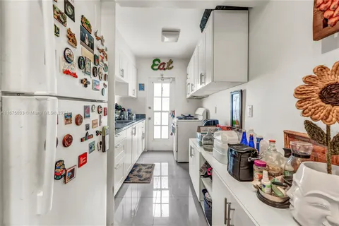 8550 Byron Ave # 2H, Miami Beach FL 33141