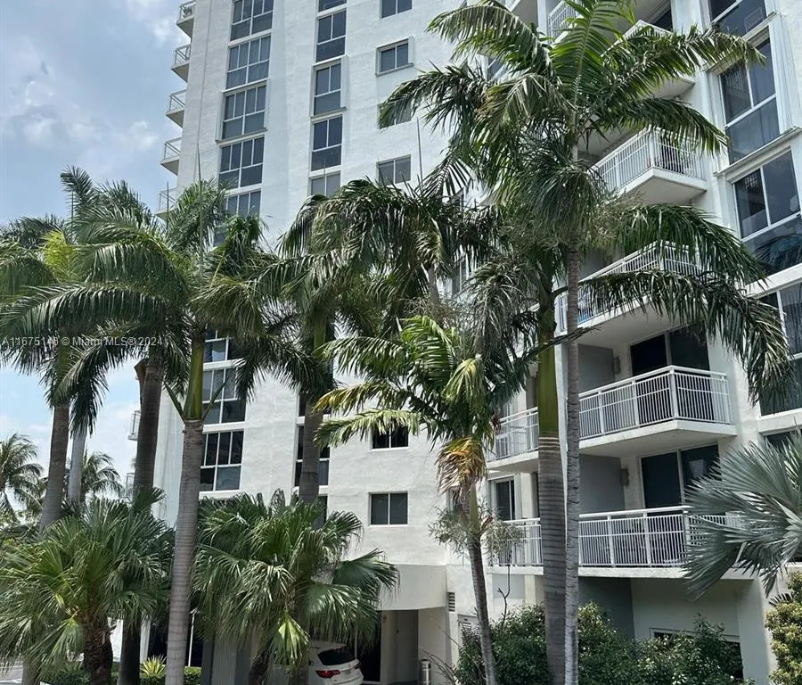 1688 West Ave # 307, Miami Beach FL 33139