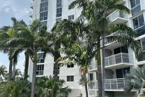 1688 West Ave # 307, Miami Beach FL 33139