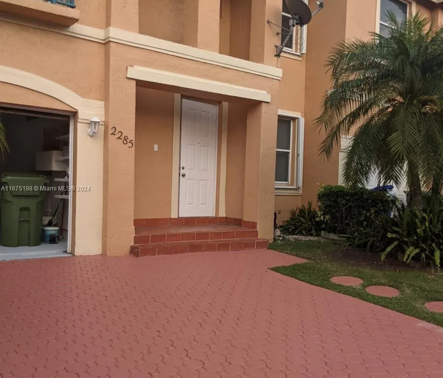 2285 NW 160th Ter # 2285, Pembroke Pines FL 33028