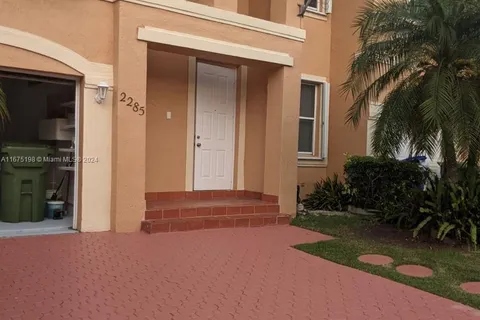 2285 NW 160th Ter # 2285, Pembroke Pines FL 33028