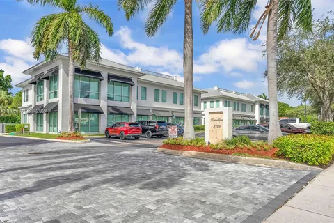 2799 NW 2nd Ave # 117, Boca Raton FL 33431